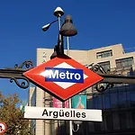 Moncloa Apartment